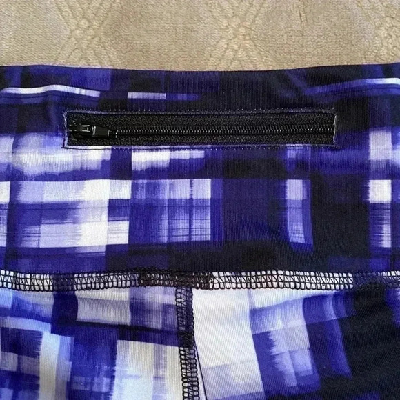 Chico’s Zenergy Leggings Size 2 (12/Large) Purple, black and white block pattern - Picture 5 of 8